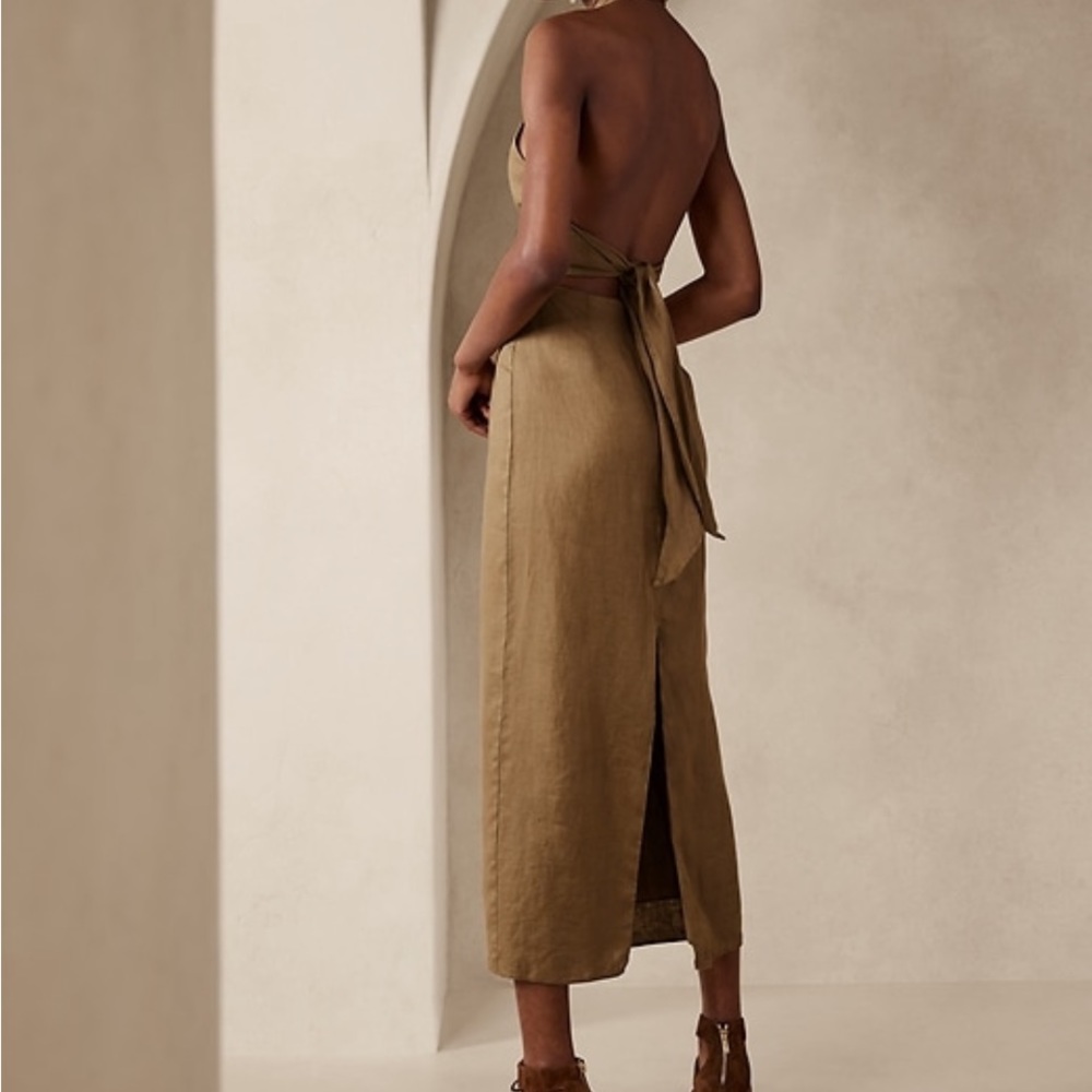 Banana Republic Olive Halter Midi Dress - Picture 2 of 4